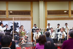 12/20　遠野町、金澤翔子美術館でクリスマスジャズコンサート開かれる